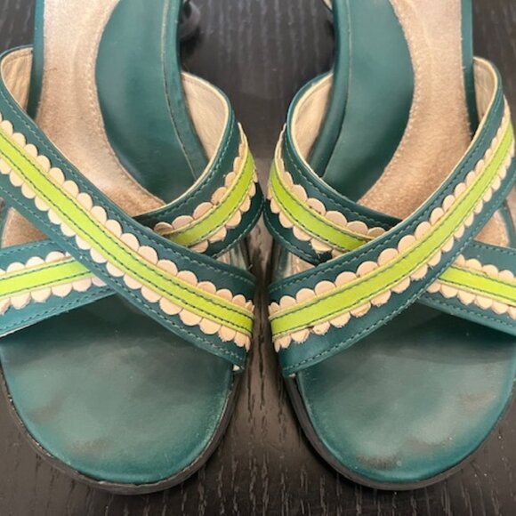 Green Scallop Ankle S trap Fluevog Wide Sandal - Picture 1 of 6